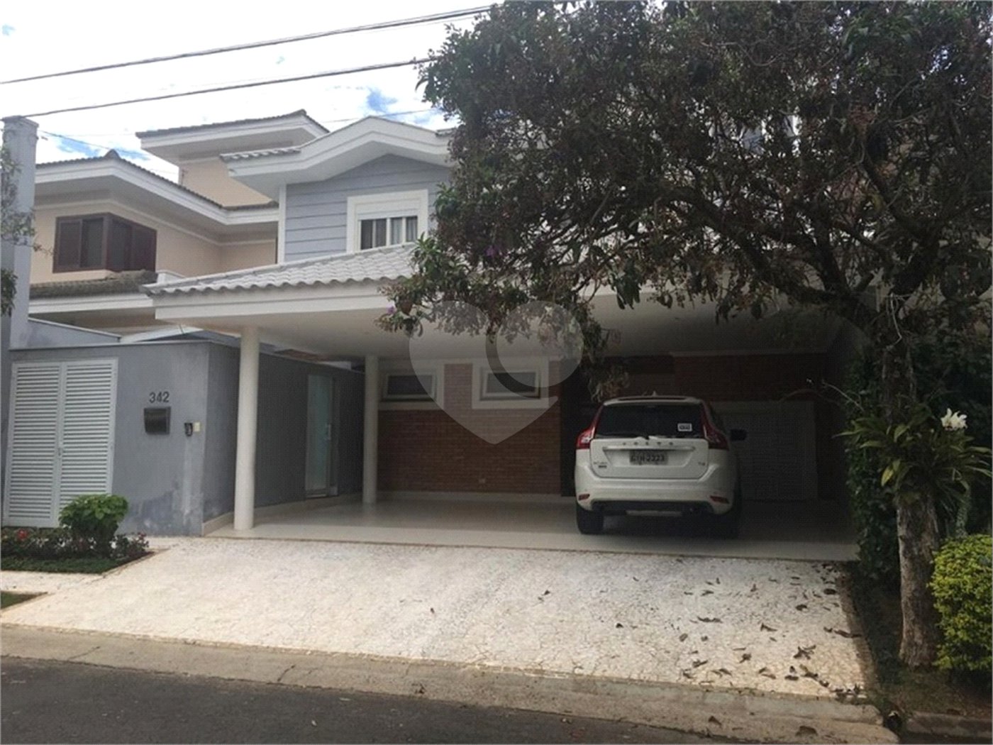 Casa à venda com 4 suítes no condomínio Granja Olga II, Sorocaba - SP