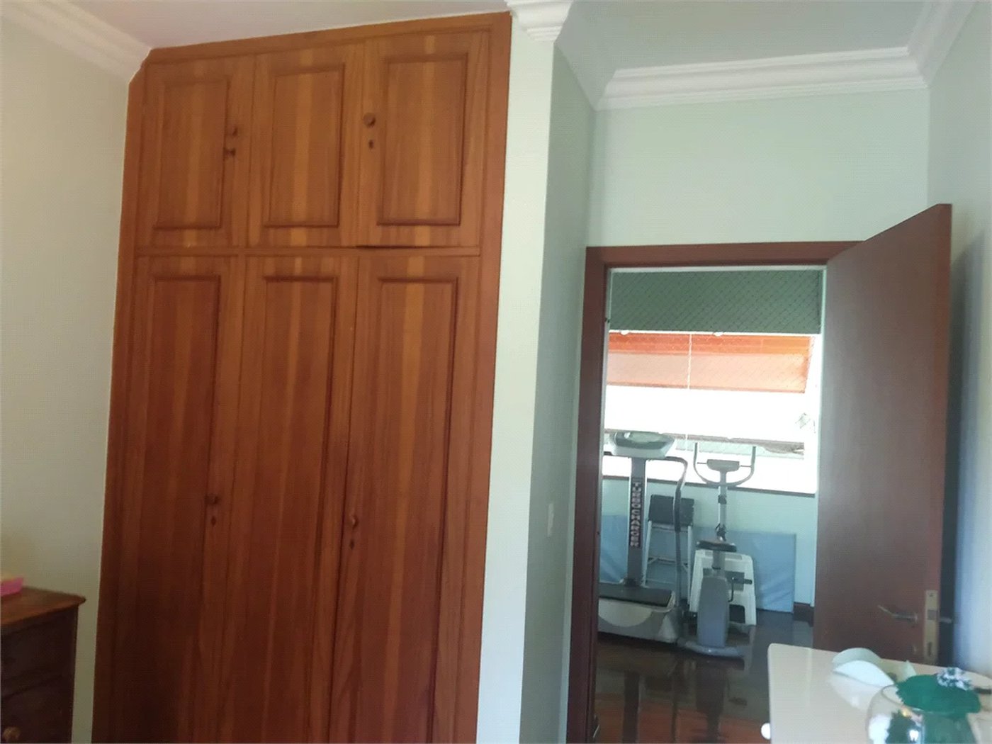 Sobrado à venda com 4 quartos, sendo 1 suíte,  em Parque dos Príncipes, São Paulo, SP