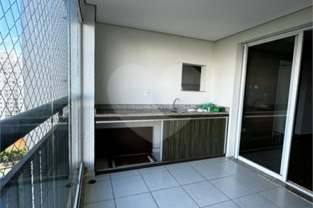 Apartamento para alugar com 3 quartos, sendo 1 suíte, em Parque Reboucas, São Paulo, SP