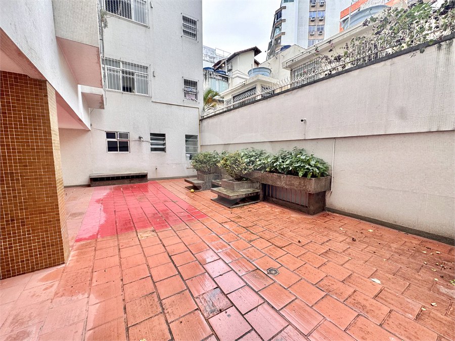 Apartamento à venda com 4 quartos, sendo 1 suíte, em Lagoa, Rio de Janeiro, RJ