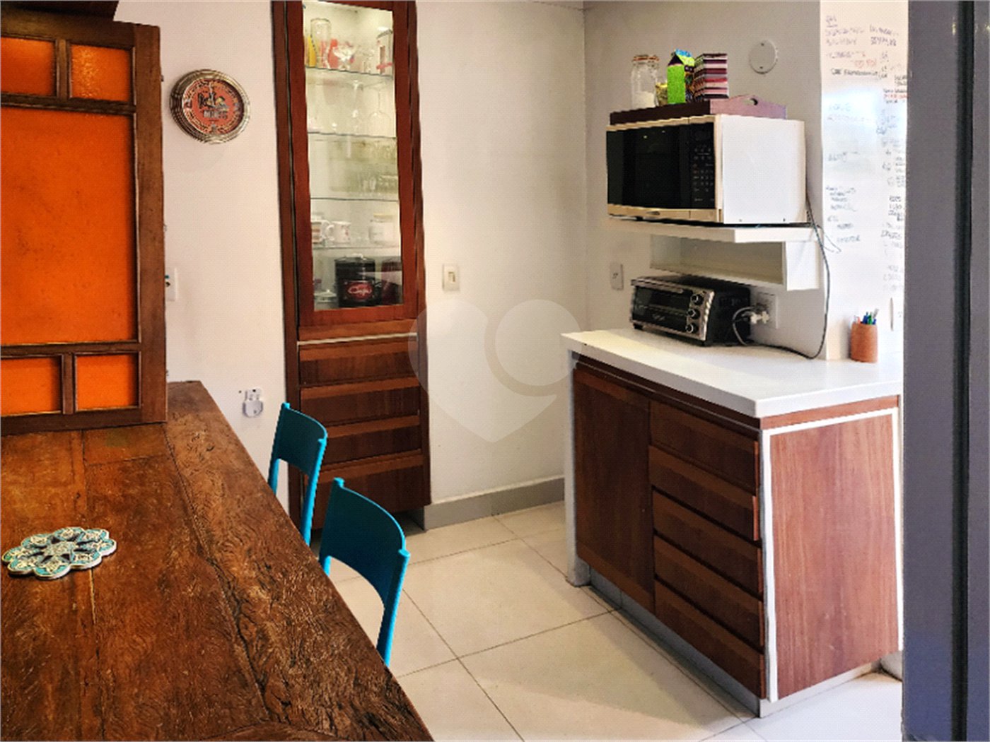 Casa à venda com 4 quartos, sendo 2 suítes,  no condomínio Vila Nova de Gaia, São Paulo - SP