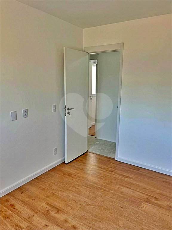 Apartamento à venda com 3 quartos, sendo 1 suíte,  em Jardim Caravelas, São Paulo, SP
