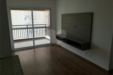 Apartamento à venda com 2 quartos, sendo 1 suíte,  em Melville Empresarial I e II, Barueri, SP
