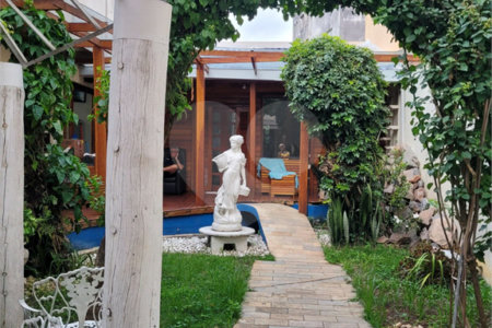 Casa à venda com 4 quartos, sendo 2 suítes,  em Vila Bela Flor, Mogi das Cruzes, SP