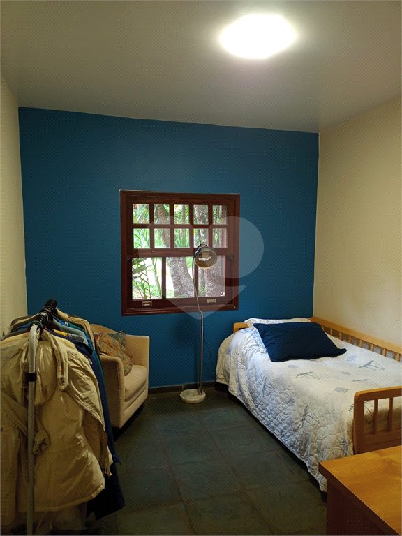 Casa à venda com 3 quartos, sendo 1 suíte, no condomínio Vale da Santa Fé, Vinhedo - SP