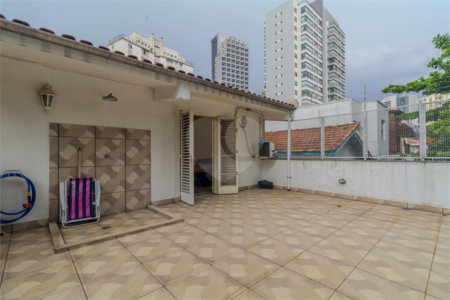 Sobrado à venda com 3 quartos, sendo 1 suíte, em Jardim Vera Cruz, São Paulo, SP