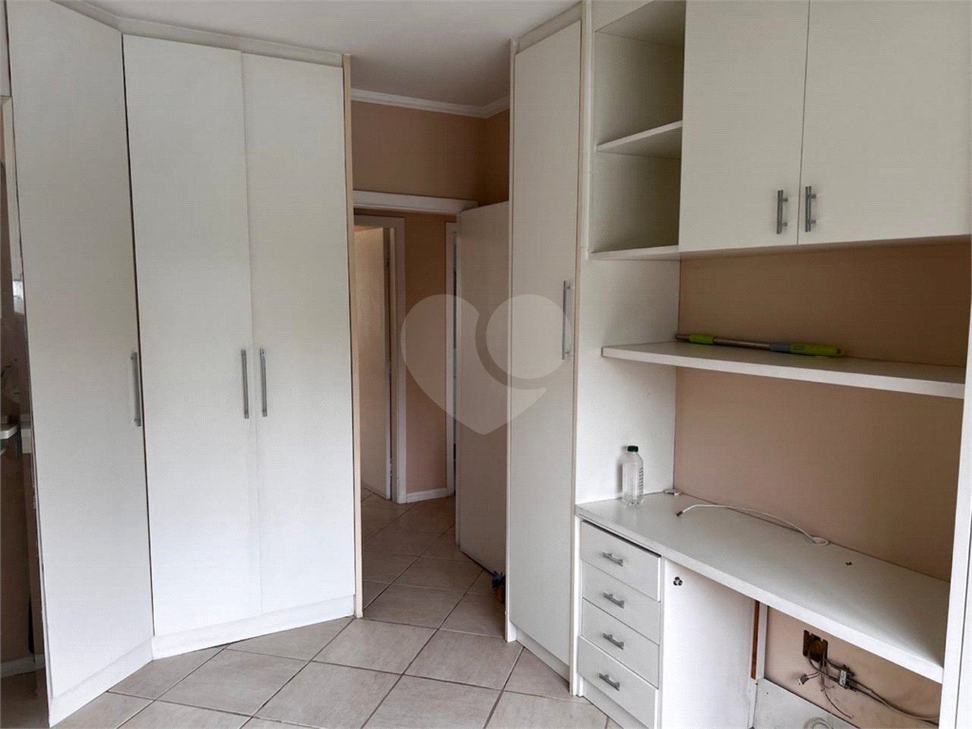 Apartamento à venda com 3 quartos, sendo 1 suíte, em Água Branca, São Paulo, SP