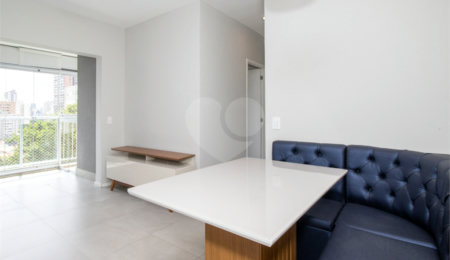 Apartamento à venda com 2 quartos, sendo 1 suíte,  em Chácara Santo Antônio (zona Sul), São Paulo, SP