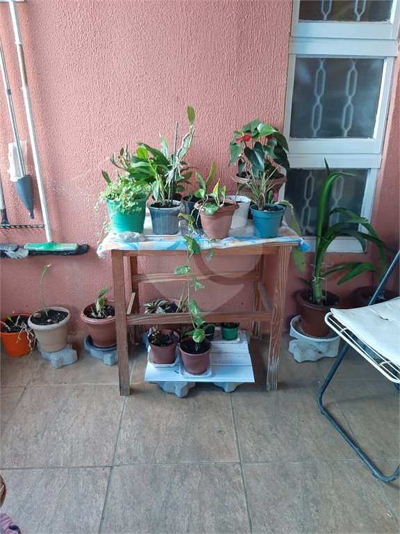 Casa à venda com 2 suítes no condomínio Portal dos Pássaros, Alambari - SP