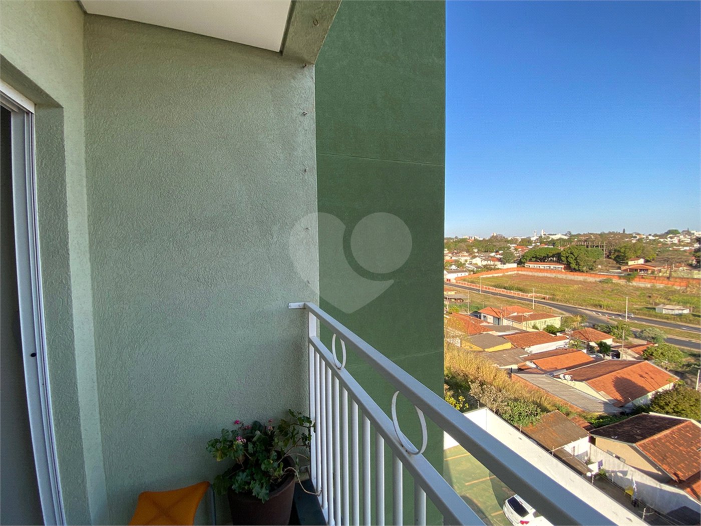 Apartamento de 2 dormitórios (1 suíte) próximo a Rodoviária