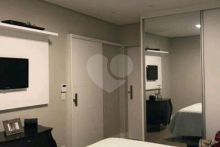 Casa Térrea à venda com 5 quartos, sendo 2 suítes, em Água Fria, São Paulo, SP