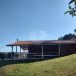 Chácara à venda com 4 quartos, sendo 1 suíte, em Chácaras Fernão Dias, Atibaia, SP