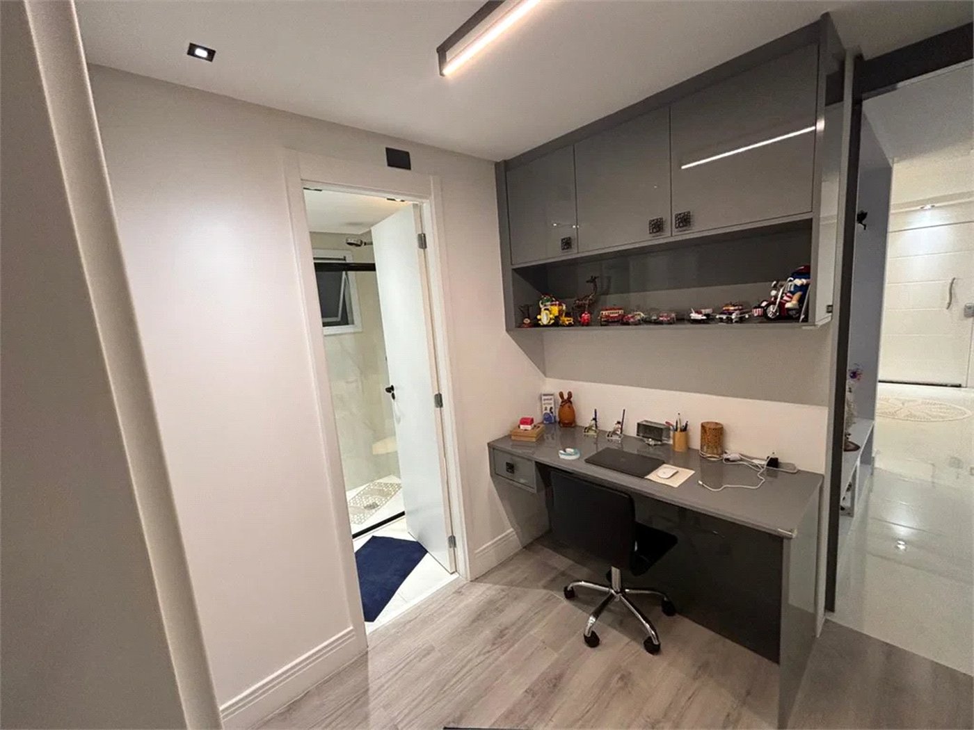 Apartamento à venda com 4 quartos, sendo 1 suíte, em Jardim Vazani, São Paulo, SP