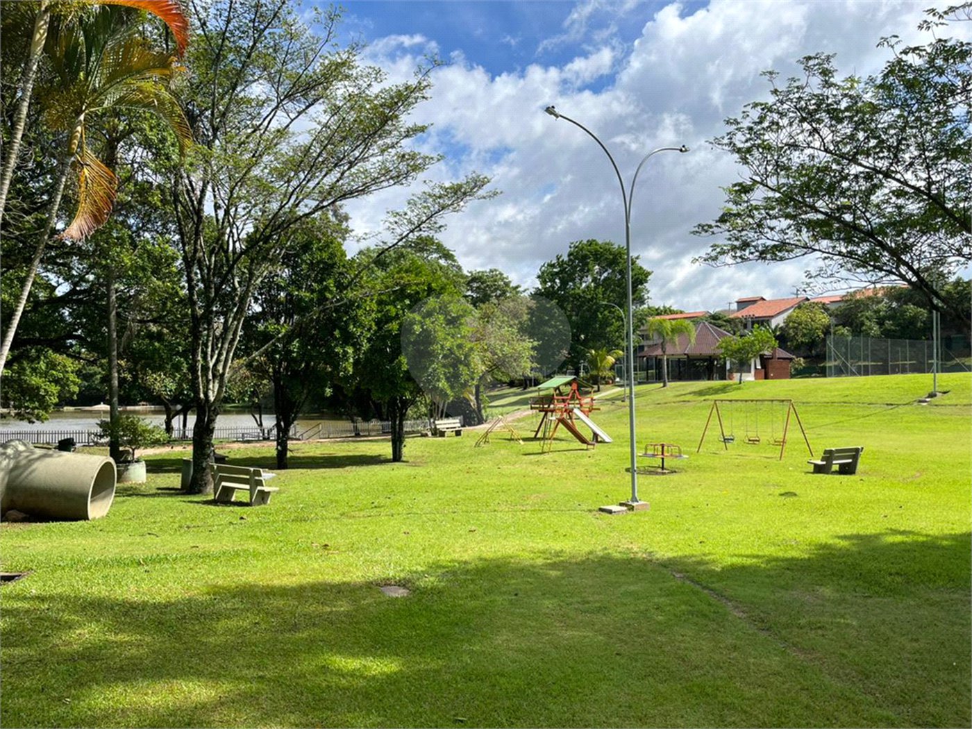 Terreno à venda no condomínio Rancho Dirce, Sorocaba - SP