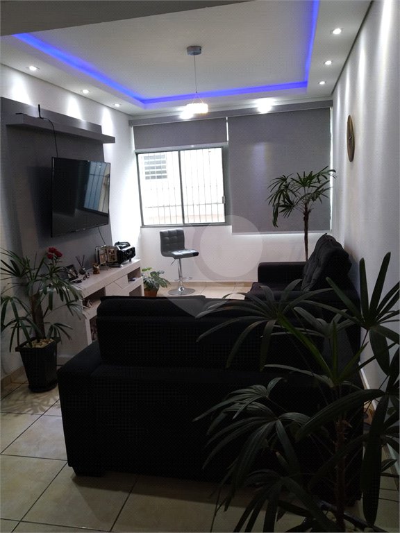 Apartamento à venda com 3 quartos, sendo 1 suíte,  no Centro, Mogi das Cruzes, SP