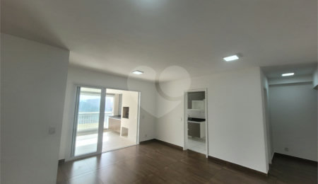 Apartamento à venda com 3 quartos, sendo 1 suíte,  em Barra Funda, São Paulo, SP