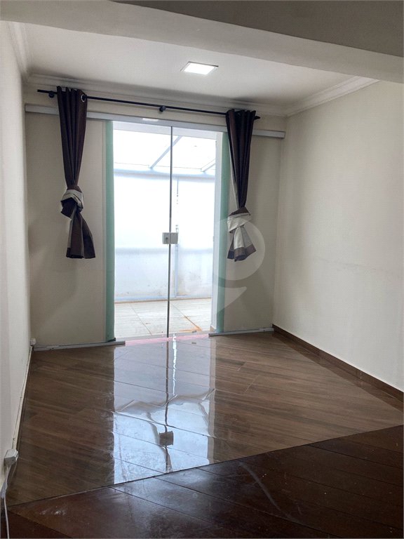 Casa à venda com 4 quartos, sendo 2 suítes, em Cambuci, São Paulo, SP