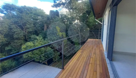 Casa à venda com 4 suítes no condomínio Estância Marambaia, Vinhedo - SP