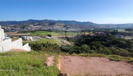 Terreno à venda no condomínio **alto da Floresta**, Bom Jesus dos Perdões - SP