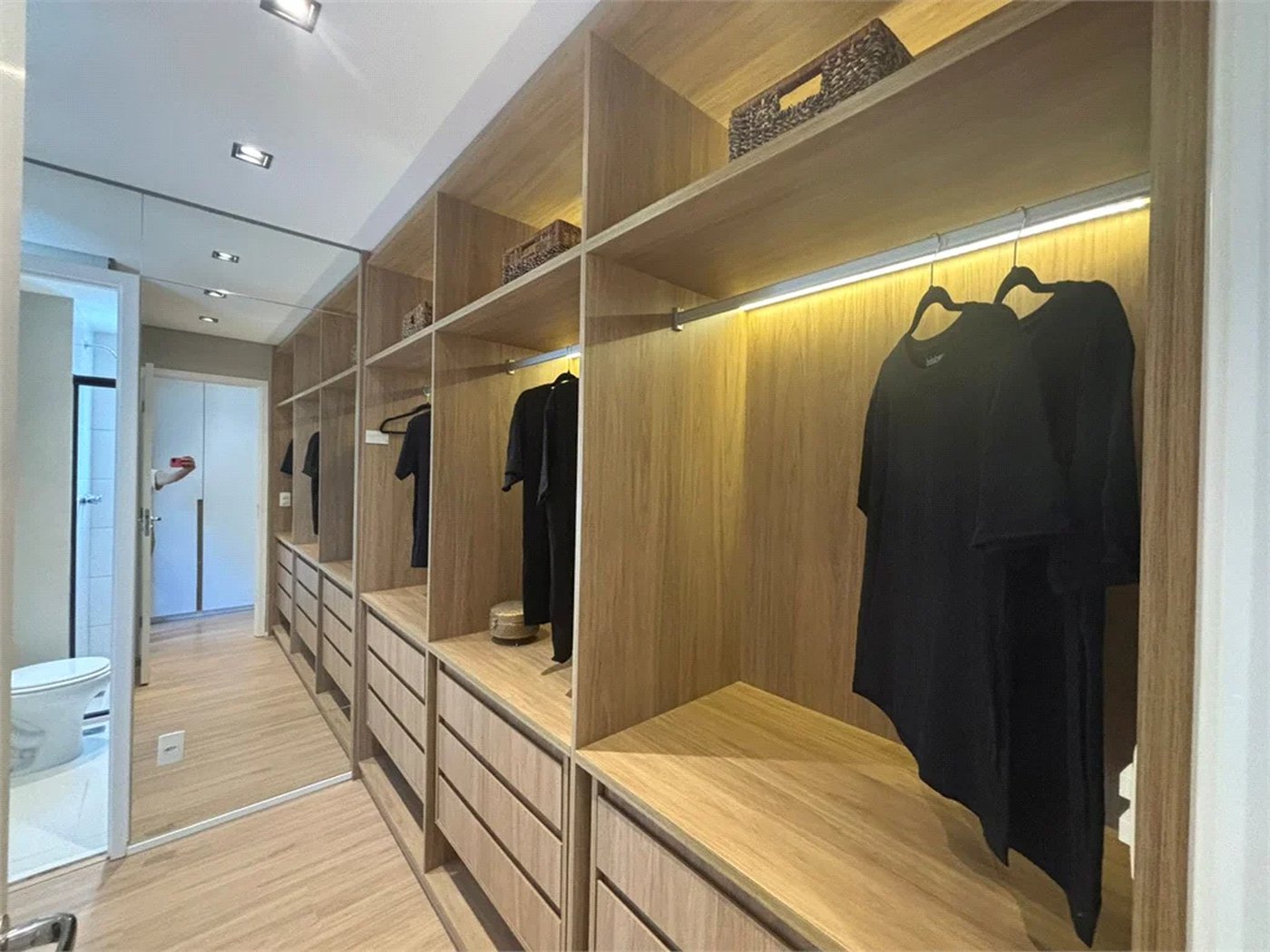 Apartamento à venda com 3 suítes em Vila Andrade, São Paulo, SP