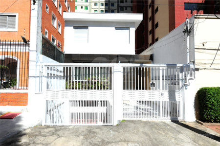 Casa Térrea para alugar com 4 quartos, sendo 1 suíte, em Vila Mariana, São Paulo, SP