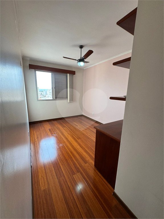Casa à venda com 3 quartos, sendo 1 suíte,  no condomínio Edifício Crescencia Carolo Balbo, Ribeirão Preto - SP