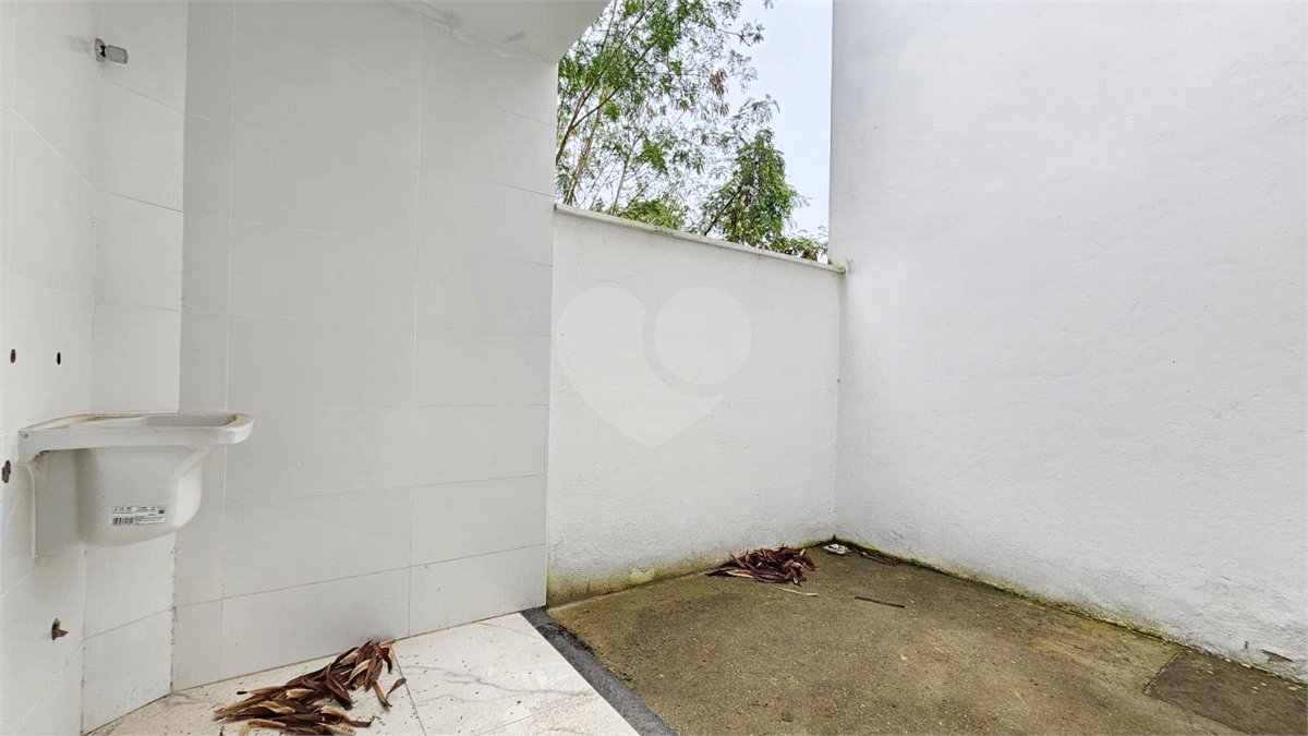 Casa à venda com 2 suítes no condomínio Loteamento Monte Libano, Rio de Janeiro - RJ
