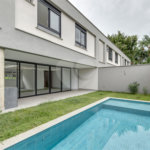 Casa à venda com 4 suítes no condomínio Venezia, São Paulo - SP