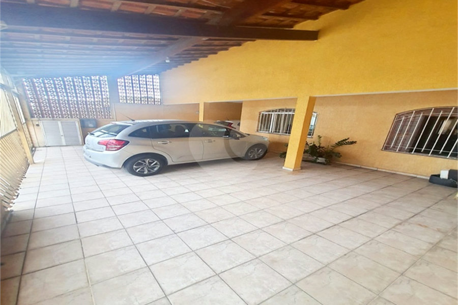 Casa à venda com 4 quartos em Jardim Almeida Prado, Guarulhos, SP
