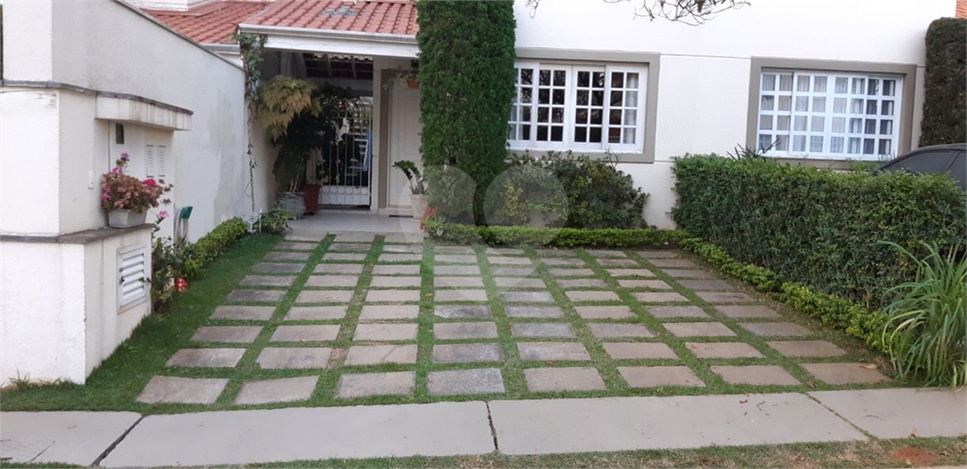 Casa à venda com 3 quartos, sendo 1 suíte, no condomínio Reserva das Flores - Casas, Guarulhos - SP