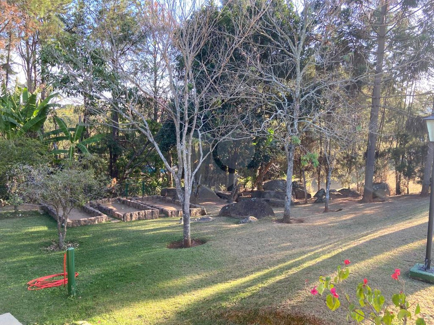 Casa à venda com 4 quartos, sendo 2 suítes, no condomínio Monte Belo, Salto - SP
