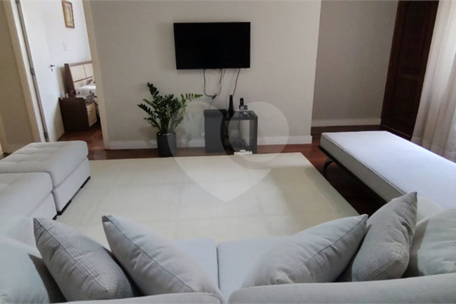 Casa Térrea à venda com 3 quartos, sendo 2 suítes, em Horto, São Paulo, SP