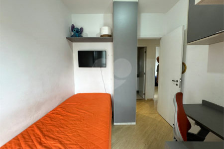 Apartamento à venda com 3 quartos, sendo 1 suíte, em Vila Gilda, Santo André, SP