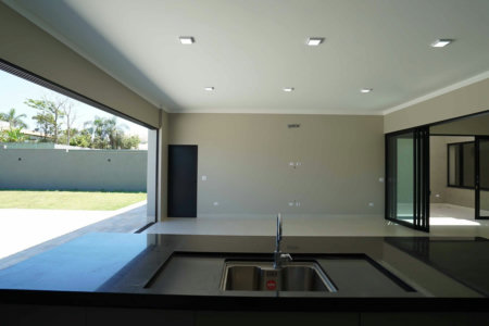 Casa à venda com 4 suítes no condomínio Gramado Park Residencial, Álvares Machado - SP