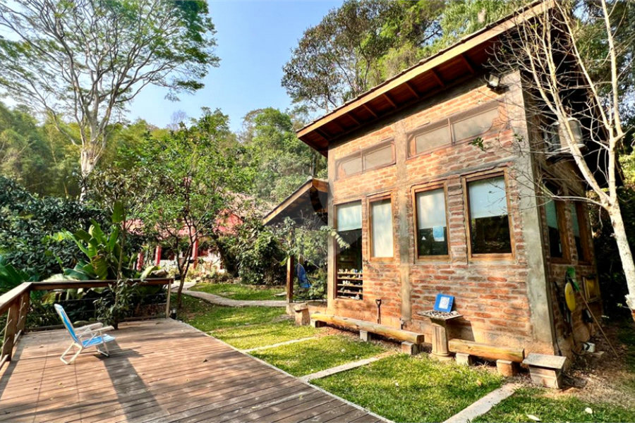 Casa à venda com 4 quartos, sendo 1 suíte, em Serra da Cantareira, Mairiporã, SP