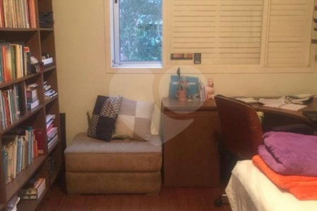 Apartamento à venda com 4 quartos, sendo 1 suíte, em Vila Andrade, São Paulo, SP