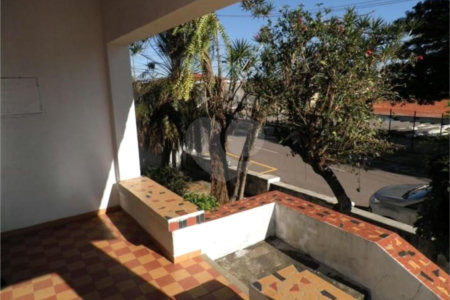Casa à venda com 2 quartos no Centro, Vinhedo, SP