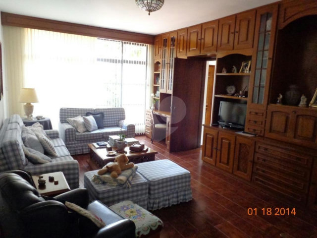 Sobrado à venda com 4 quartos, sendo 2 suítes,  em Água Fria, São Paulo, SP