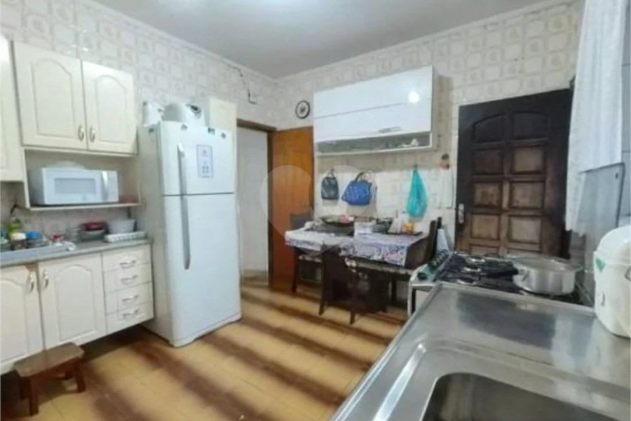 Sobrado à venda com 3 quartos, sendo 2 suítes, em Jardim São Ricardo, São Paulo, SP
