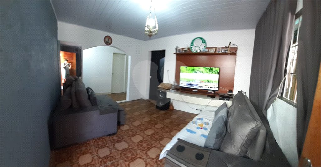 Casa Térrea à venda com 4 quartos em Vila Ernesto, São Paulo, SP