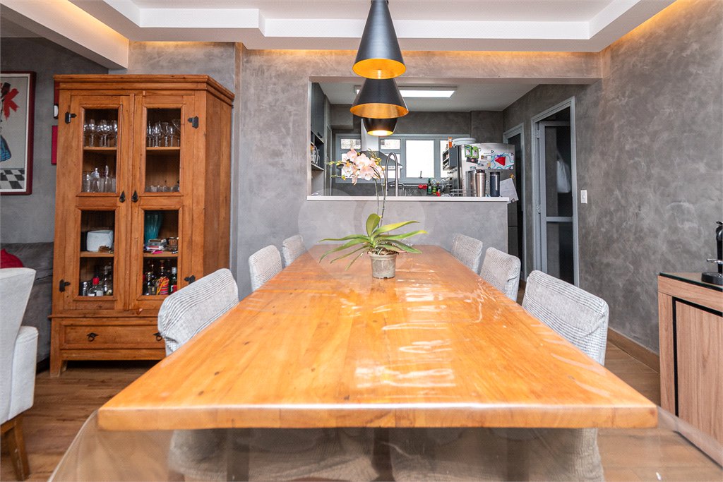 Apartamento à venda com 3 quartos, sendo 1 suíte, em Vila Madalena, São Paulo, SP