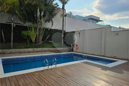 Casa à venda com 3 quartos, sendo 1 suíte,  no condomínio Santa Isabel I, Louveira - SP
