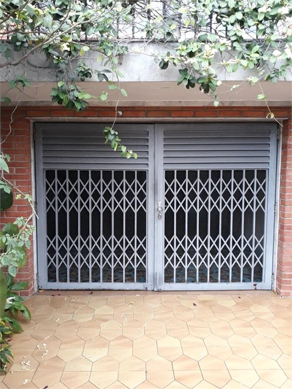 Casa à venda com 2 quartos, sendo 1 suíte, em Vila Anastácio, São Paulo, SP