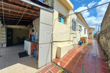 Casa à venda com 4 quartos em Vila Trujillo, Sorocaba, SP
