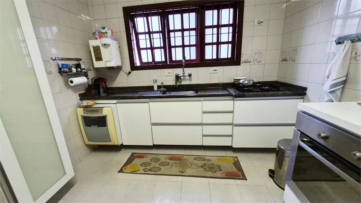 Casa à venda com 3 suítes em Jardim das Vertentes, São Paulo, SP