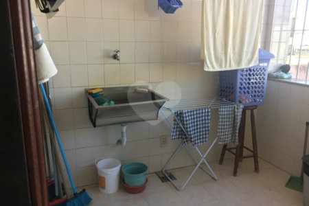 Casa à venda com 1 quarto, sendo 2 suítes, no Centro, Itaguaí, RJ