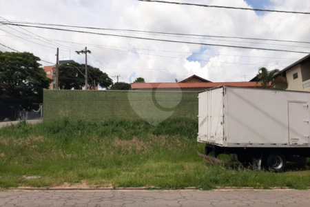 Terreno à venda no Centro, Vinhedo, SP