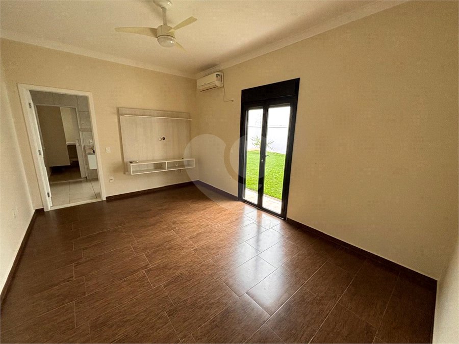 Casa à venda com 3 suítes no condomínio Residencial Maria Dulce, Indaiatuba - SP