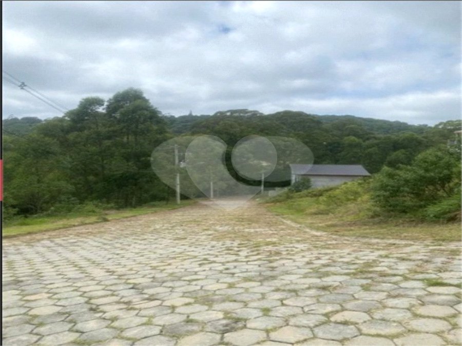 Terreno à venda no condomínio Águas de São Pedro, Mairiporã - SP