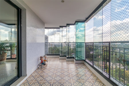 Apartamento à venda com 4 suítes em Jardim Marajoara, São Paulo, SP